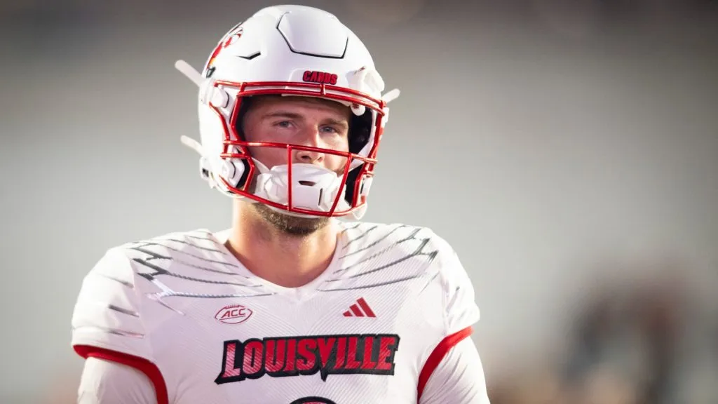 Tyler Shough Louisville Cardinals QB
