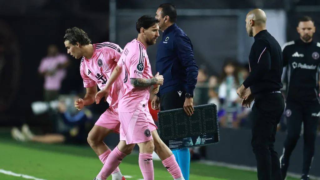 Lionel Messi leaving the pitch during Miami’s match against Sporting KC (Carmen Mandato/Getty Images)