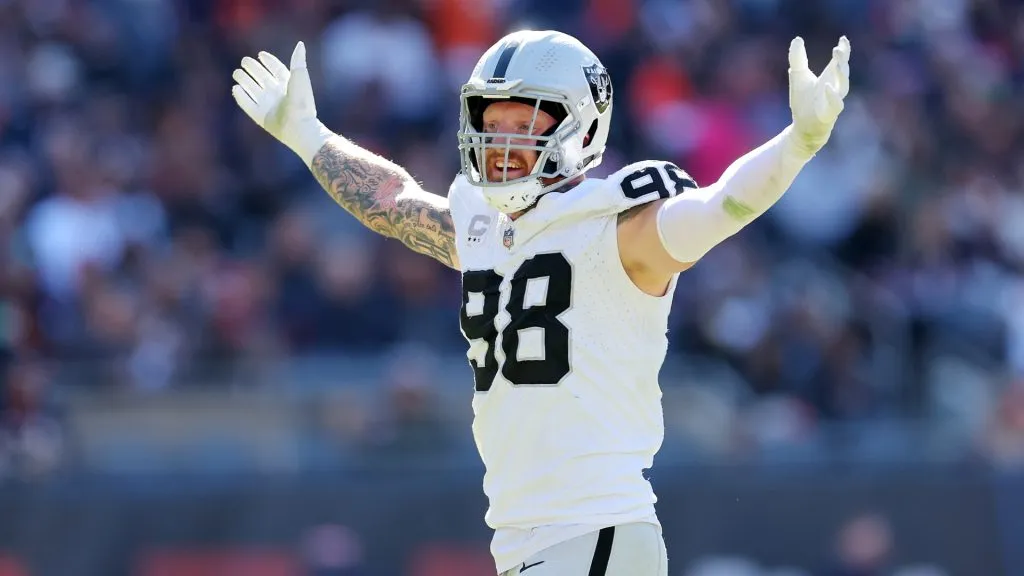 Maxx Crosby #98 of the Las Vegas Raiders celebrates after a sack during the second quarter against the Chicago Bears at Soldier Field on October 22, 2023. (Source: Michael Reaves/Getty Images)