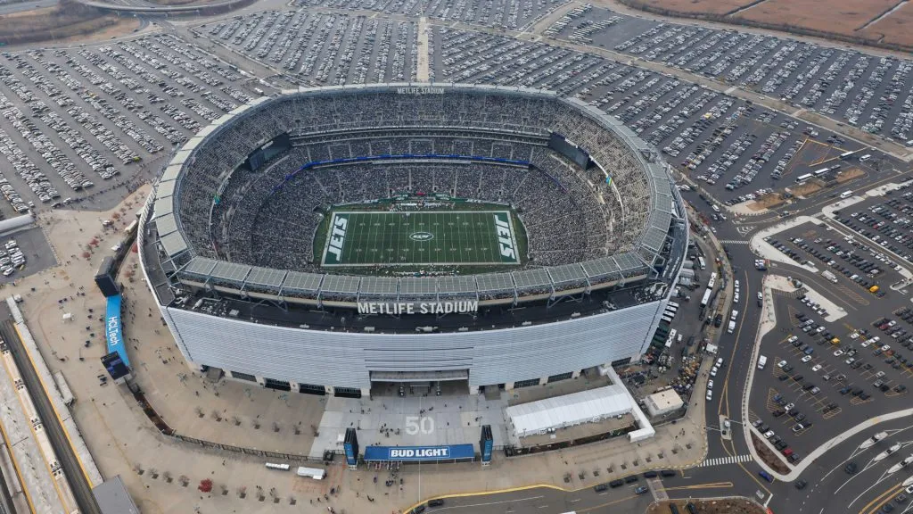 An aerial view of MetLife Stadium during a game between the Indianapolis Colts and the New York Jets. (Al Bello/Getty Images)