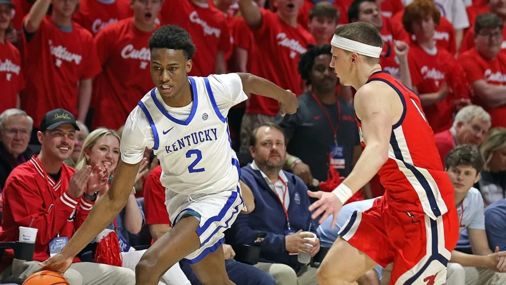 Jaxson Robinson #2 of the Kentucky Wildcats drives against Sean Pedulla #3 of the Mississippi Rebels during the first half at The Pavilion at Ole Miss on February 04, 2025 in Oxford, Mississippi.