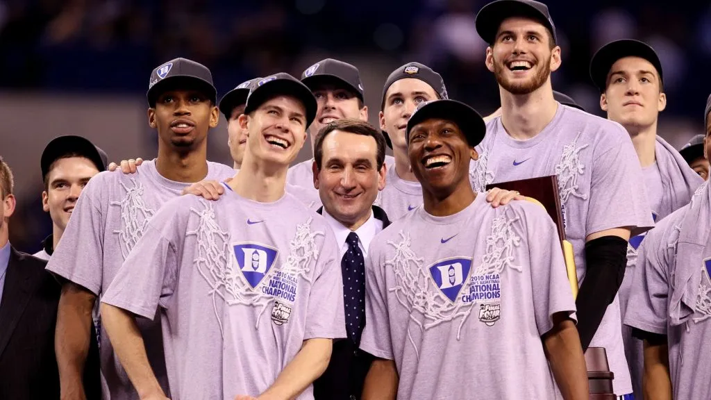 Lance Thomas, Jon Scheyer,Mike Krzyzewski, Nolan Smith and Brian Zoubek celebrate after they won 61-59 against the Butler Bulldogs during the 2010 NCAA Division I Men’s Basketball National Championship game. (Source: Andy Lyons/Getty Images)