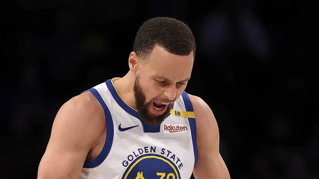 Stephen Curry #30 of the Golden State Warriors celebrates in the third quarter against the Brooklyn Nets