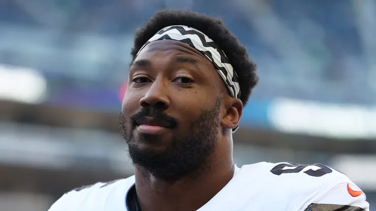 Myles Garrett defensive end of the Cleveland Browns