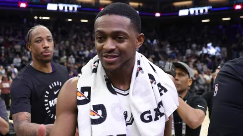 De'Aaron Fox #4 of the San Antonio Spurs shakes hands with members of the Sacramento Kings after their game against the Kings at Golden 1 Center on March 07, 2025 in Sacramento, California. The is Fox's first game back in Sacramento after being traded from the Kings.