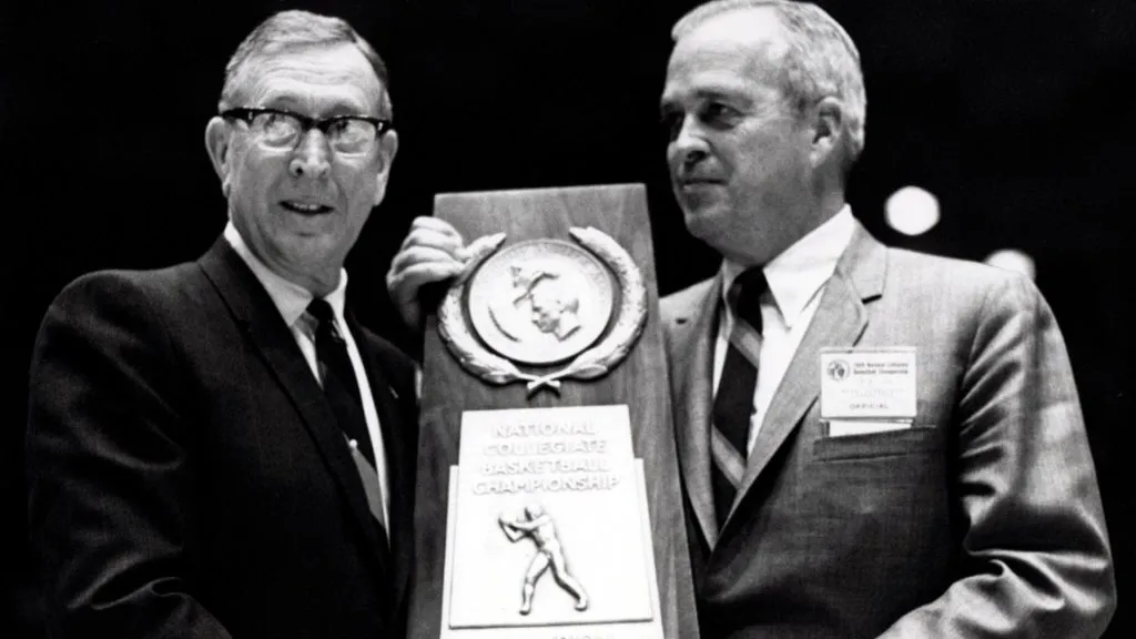 John Wooden (L) accepting the award for leading UCLA to its first NCAA championship. (Source: @SportsCenter)