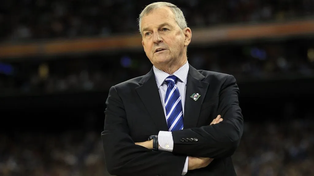 Jim Calhoun of the Huskies looks on from the sidelines against the Bulldogs during the National Championship Game of the 2011 NCAA Division I Men’s Basketball Tournament. (Source: Streeter Lecka/Getty Images)