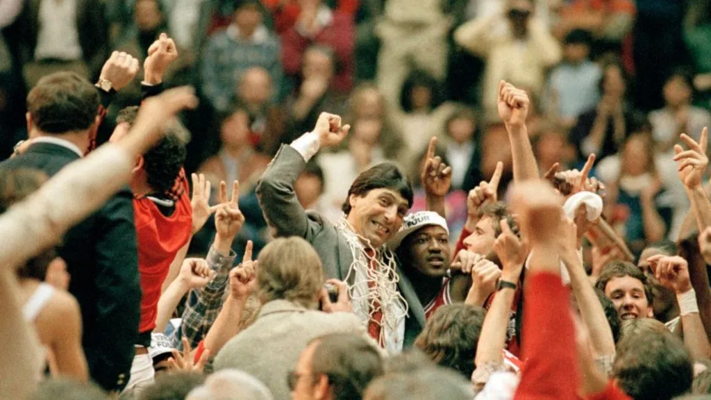 1983’s all-time classic between North Carolina State and Houston. (Source: @espn)