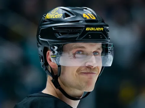 Hughes sends strong message to Pettersson, Canucks after loss to Miller's Rangers