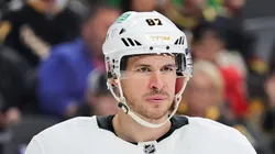 Sidney Crosby #87 of the Pittsburgh Penguins waits for a faceoff in the second period of a game against the Vegas Golden Knights at T-Mobile Arena on March 07, 2025 in Las Vegas, Nevada. The Golden Knights defeated the Penguins 4-0.