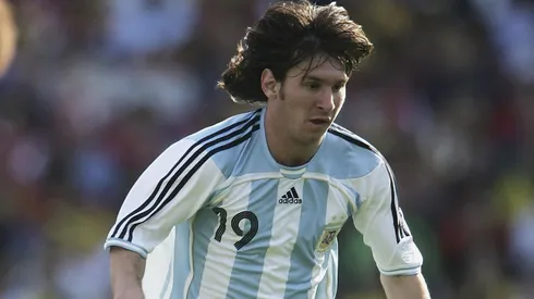 Lionel Messi playing with Argentina in 2006.