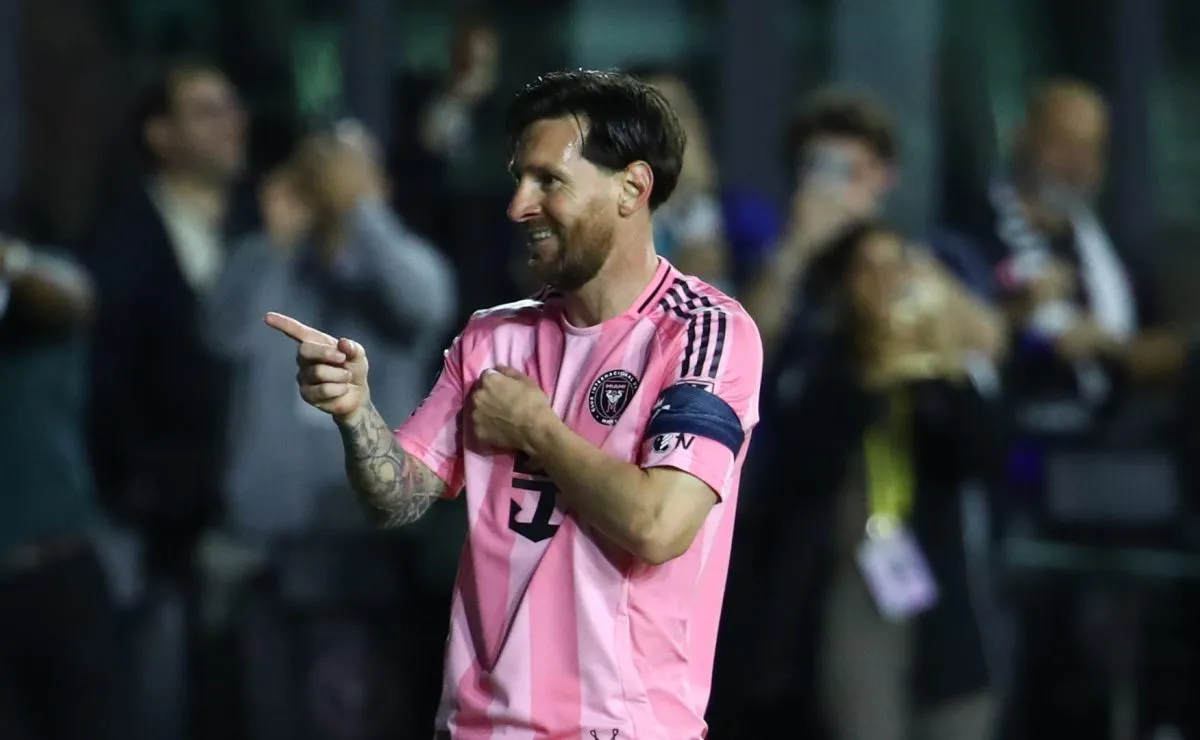 Video: Lionel Messi scores stunning free-kick in Inter Miami’s ...