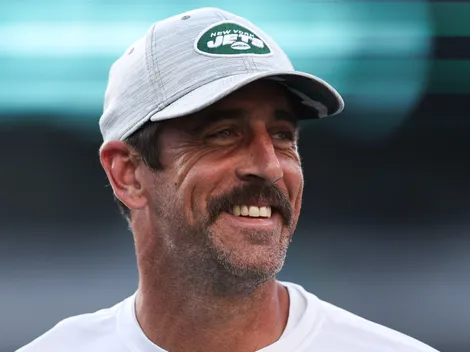 Aaron Rodgers takes a shot at NY Jets while praising Mike Tomlin’s Steelers in 2026 NFL playoffs