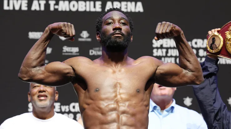 Terence Crawford prepares to face Mexico's Canelo Alvarez.