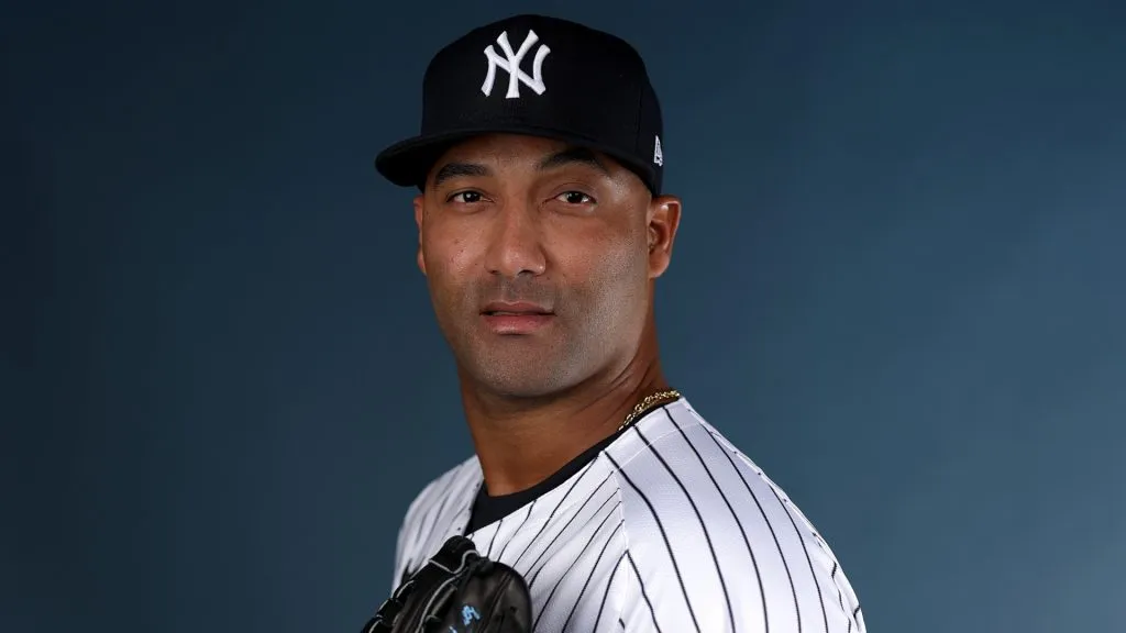 Wilking Rodriguez possing