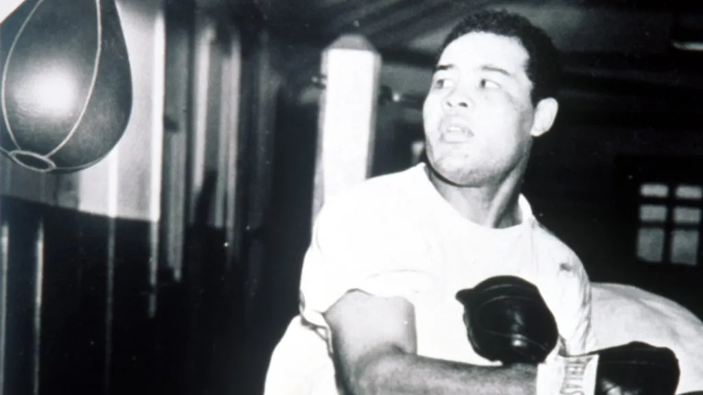 Joe Louis in training for the fight against Jersey Joe Walcott in 1947. (Source: Allsport UK/ALLSPORT)