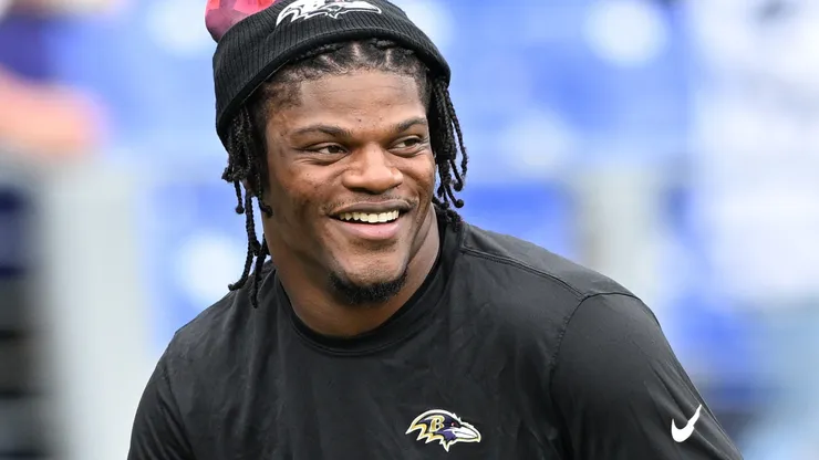 Lamar Jackson #8 of the Baltimore Ravens warms up prior to a game against the Detroit Lions at M&T Bank Stadium on October 22, 2023 in Baltimore, Maryland.