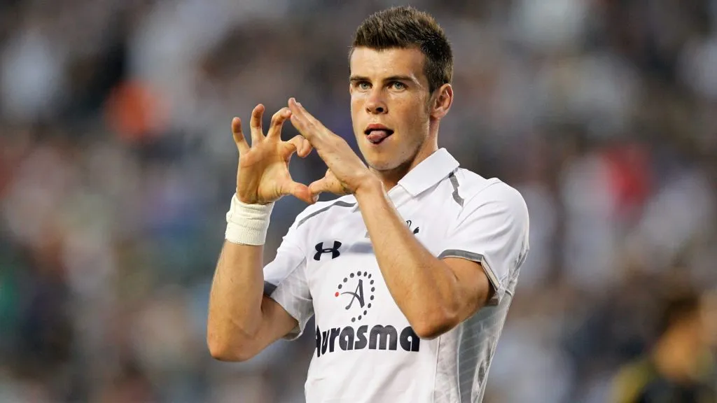 Gareth Bale #9 of the Tottenham Hotspur celebrates his goal by making a heart shape with his hand in the first half during the international friendly match against Los Angeles Galaxy in 2012. (Source: RicTapia/Getty Images)