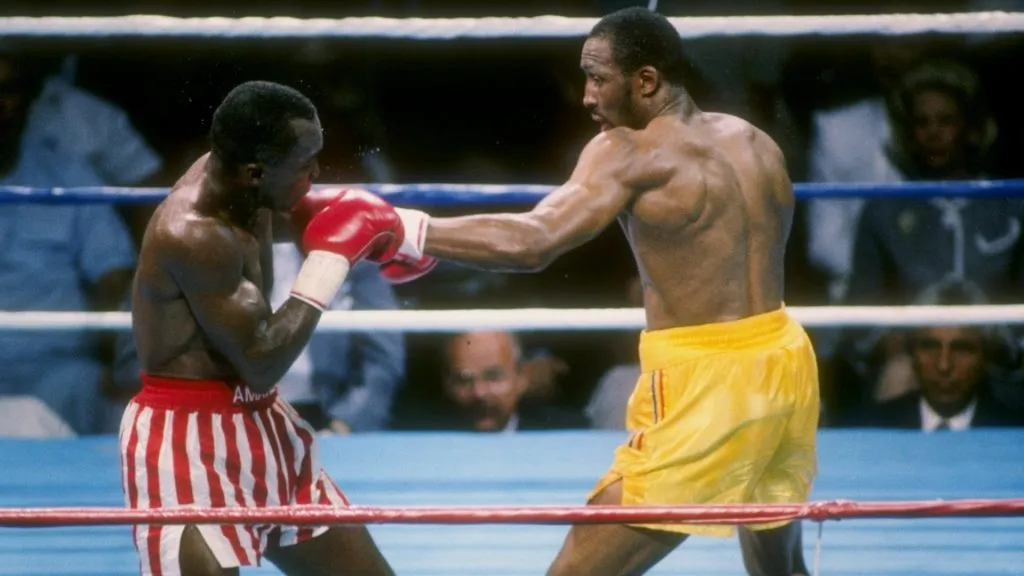 Sugar Ray Leonard competes with Thomas Hearns for the WBC Super Middleweight Title, in a bout schedule for twelve rounds at the Caesars Palace on June 12, 1989. (Source: Mike Powell /Allsport)