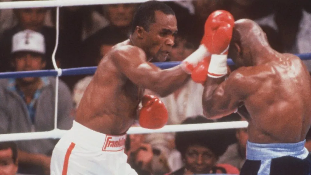 Sugar Ray Leanord throws a punch during Leanord victory over Marvin Hagler in 1987. (Source: Mike Powell/Allsport)