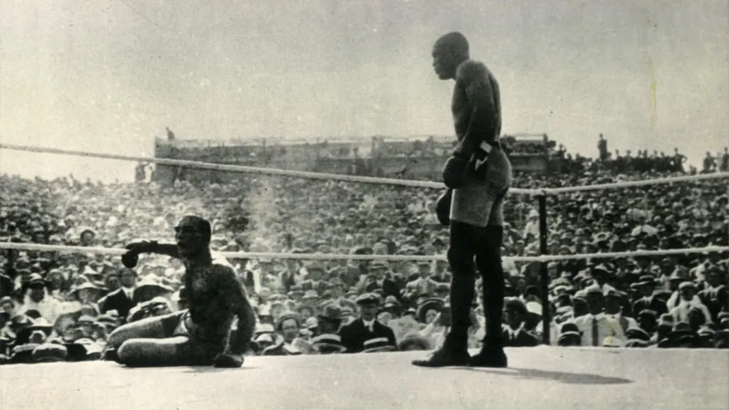 Jack Johnson vs. James Jeffries (Source: @BoxingHistory)