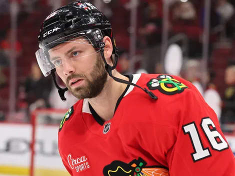 Dickinson voices fiery wake-up call for Sorensen, Bedard, Blackhawks