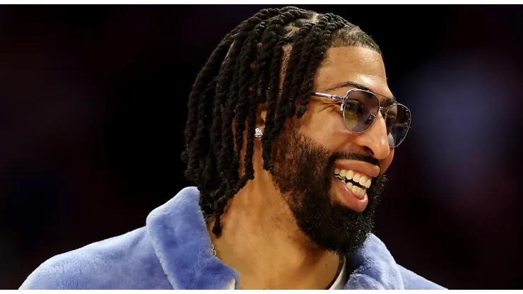 Anthony Davis #3 of the Dallas Mavericks looks on during the first half of a game against the Los Angeles Lakers at Crypto.com Arena on February 25, 2025 in Los Angeles, California.