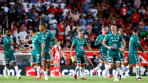 Players of Leon celebrate their team's first goal scored by Jhonder Cadiz during the 12th round match between Necaxa and Leon.