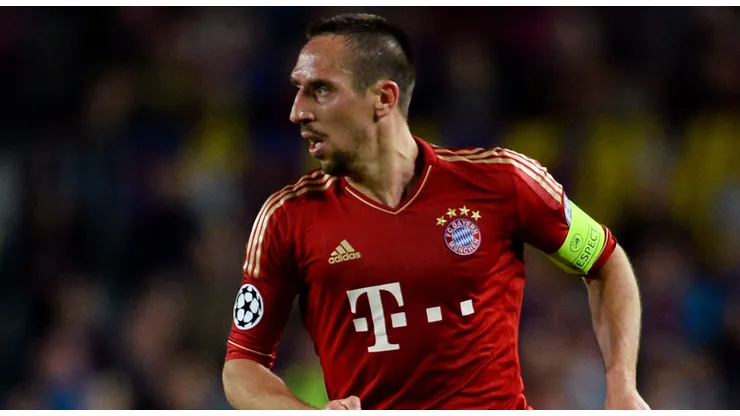 Franck Ribery of Munich runs with the ball during the UEFA Champions League semi final second leg match between Barcelona and FC Bayern Muenchen at Nou Camp on May 1, 2013 in Barcelona, Spain.
