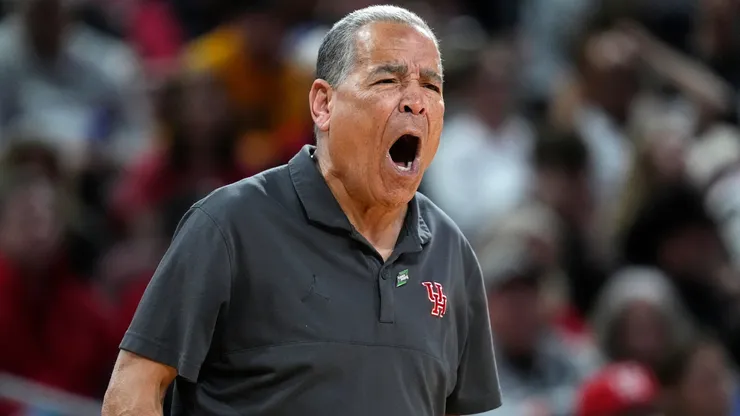 Head coach Kelvin Sampson of the Houston Cougars reacts during the first half against the Gonzaga Bulldogs in the second round of the NCAA Men's Basketball Tournament at INTRUST Arena on March 22, 2025 in Wichita, Kansas.