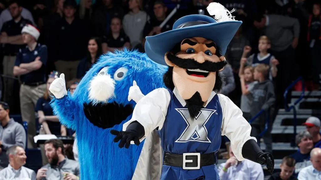 D’Artagnan and the Blue Blob (Source: @TheCalvinCooli1)