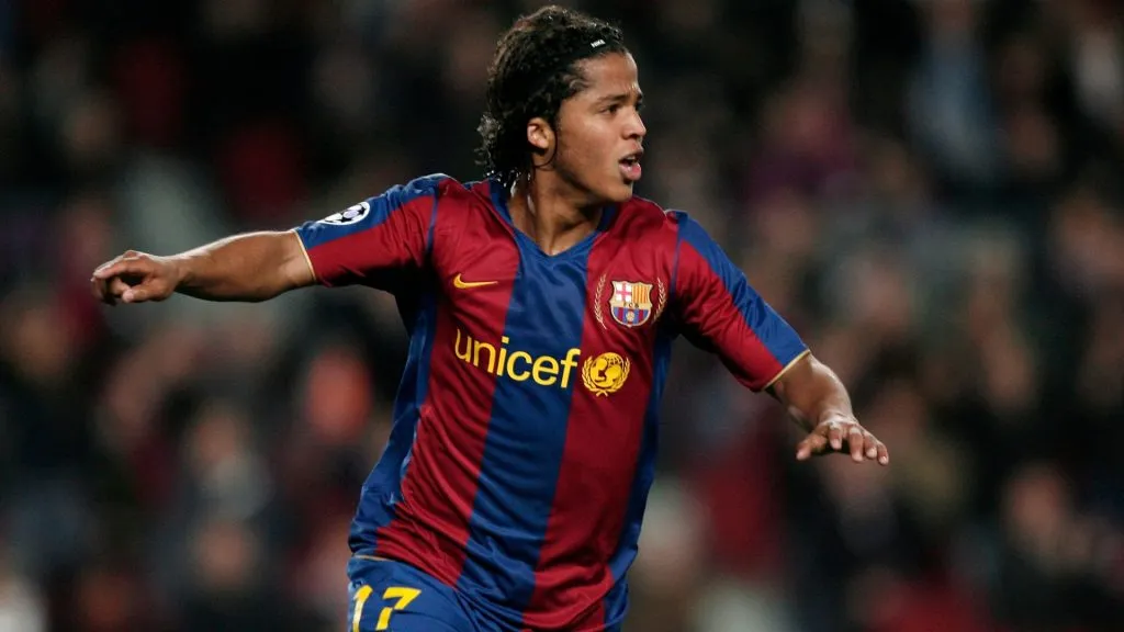 Giovani Dos Santos of Barcelona celebrates his goal during the UEFA Champions League Group E match between Barcelona and Stuttgart at the Camp Nou stadium on December 12, 2007. (Source: Jasper Juinen/Getty Images)