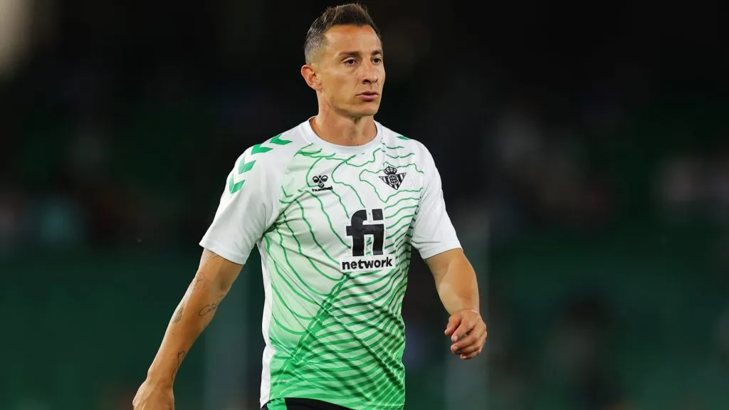 Andres Guardado of Real Betis looks on during the warm up prior to the LaLiga Santander match between Real Betis and Real Sociedad at Estadio Benito Villamarin on April 25, 2023. (Source: Fran Santiago/Getty Images)