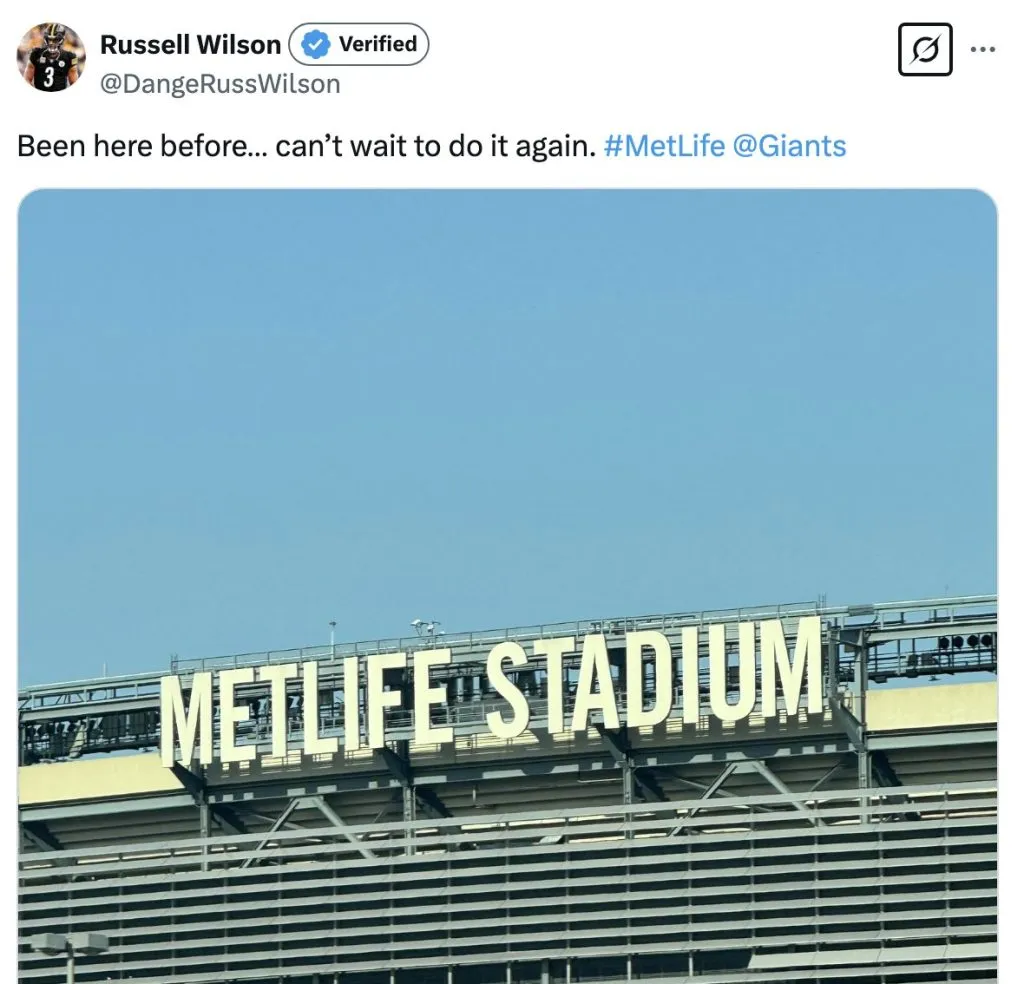 X / @DangeRussWilson