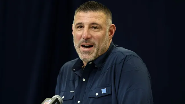 Mike Vrabel New England Patriots HC