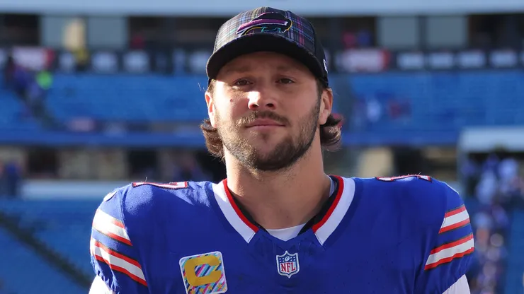 Josh Allen #17 of the Buffalo Bills celebrates after defeating the Tennessee Titans 34-10 at Highmark Stadium on October 20, 2024 in Orchard Park, New York.