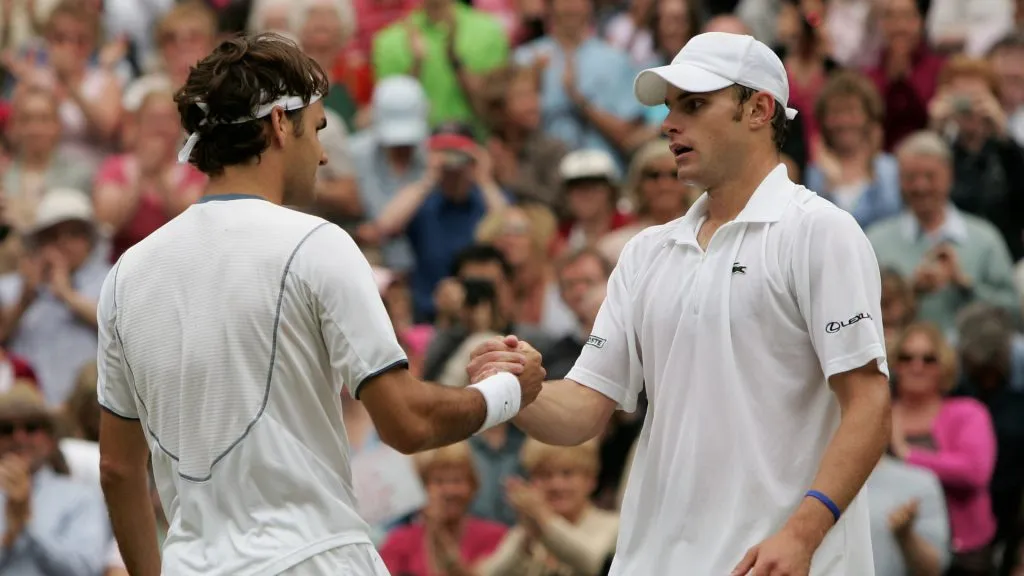 Andy Roddick and Roger Federer during the 2005 Wimbledon final (Clive Brunskill/Getty Images)