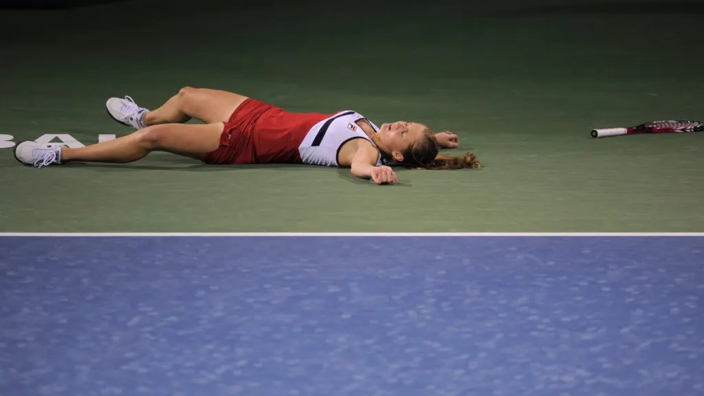 Chakvetadze collapsed while playing in Dubai (Michael Regan/Getty Images)
