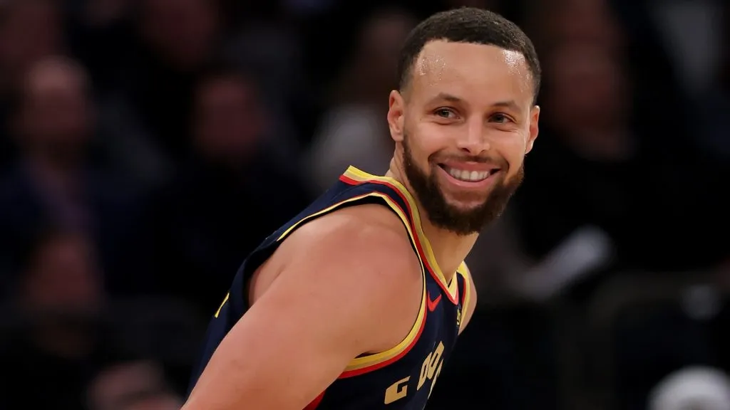 Stephen Curry #30 of the Golden State Warriors reacts to a shot in the first half against the New York Knicks at Madison Square Garden on March 04, 2025. (Source: Elsa/Getty Images)