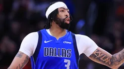 Anthony Davis #3 of the Dallas Mavericks