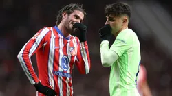 Rodrigo De Paul of Atletico de Madrid (L) speaks with Pedri of FC Barcelona during the La Liga EA Sports match between Atletico de Madrid and FC Barcelona at Riyadh Air Metropolitano on March 16, 2025 in Madrid, Spain.