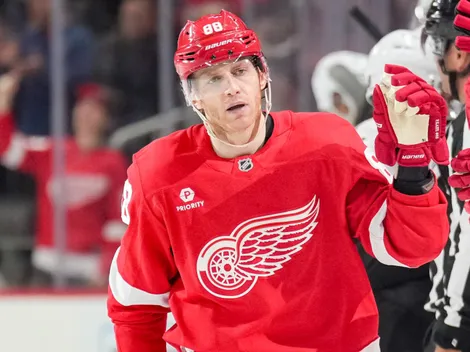 Ducks RFA McTavish trade to Kane's Red Wings would reportedly risk losing key defenseman