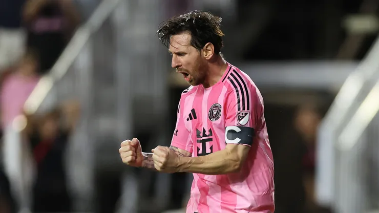 Lionel Messi celebrates his goal against Toronto FC