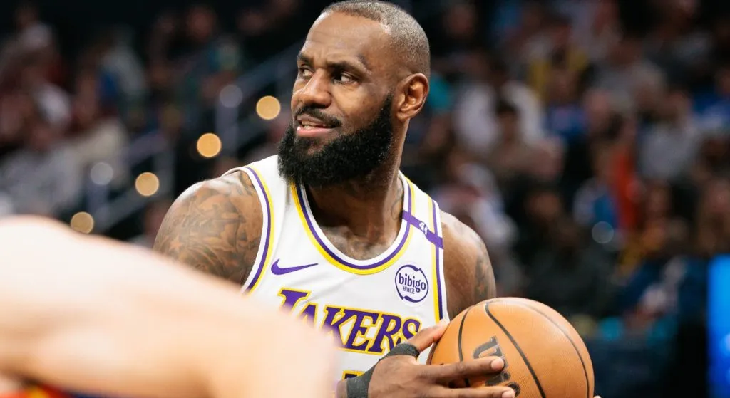 LeBron James playing at the Paycom center