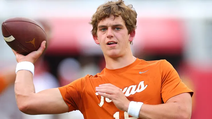 Arch Manning #16 of the Texas Longhorns warms-up prior to a game against the Alabama Crimson Tide at Bryant-Denny Stadium on September 09, 2023 in Tuscaloosa, Alabama.