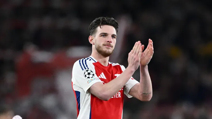 Declan Rice of Arsenal acknowledges the fans after his team's 3-0 victory in the UEFA Champions League 2024/25 Quarter Final First Leg match between Arsenal FC and Real Madrid C.F