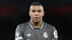 Kylian Mbappe of Real Madrid acknowledges the fans after his team's defeat in the UEFA Champions League 2024/25 Quarter Final First Leg match between Arsenal FC and Real Madrid C.F. at Emirates Stadium on April 08, 2025 in London, England.