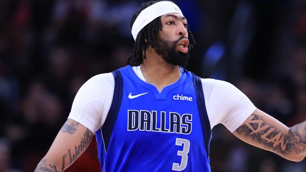 Anthony Davis #3 of the Dallas Mavericks reacts during the first half against the Chicago Bulls at the United Center.