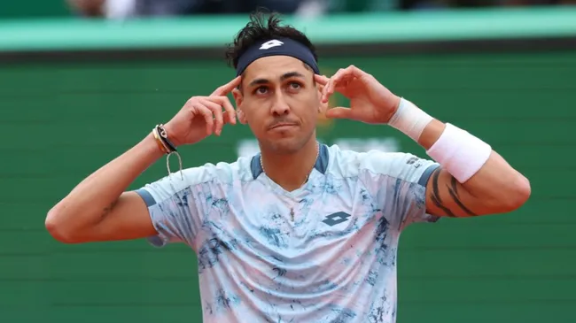 Alejandro Tabilo celebrates his win over Djokovic (Clive Brunskill/Getty Images)