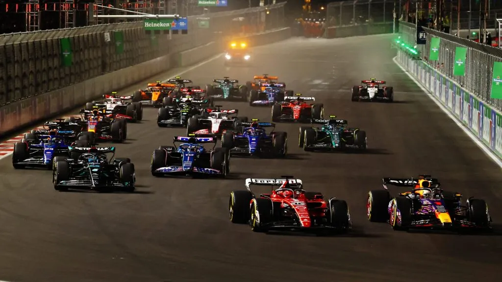 Max Verstappen of the Netherlands driving the (1) Oracle Red Bull Racing RB19 leads Charles Leclerc of Monaco driving the (16) Ferrari SF-23 at turn one during the F1 Grand Prix of Las Vegas in 2023. (Source: Mark Thompson/Getty Images)